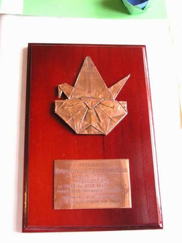 Kricskovics Zsuzsanna emlékplakettje