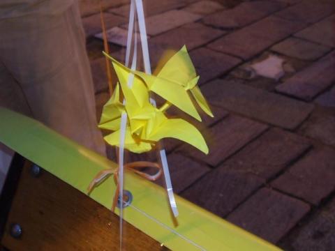 A 18. origami találkozó fő attrakciója - Hajtogatás a főtéren