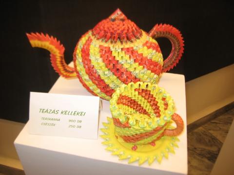 Molnár László: A teázás kellékei