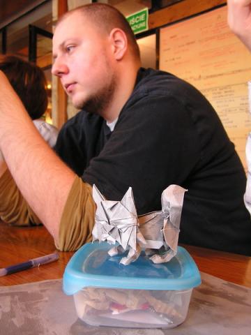 Macska és kitalálója